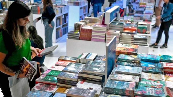 Hoteles, restaurantes y librerías de CABA estarán eximidos de pagar el ABL durante el primer semestre de 2027