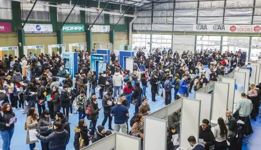 Llega una nueva edición de Expo Empleo BA al predio de La Rural con más de dos mil quinientas vacantes laborales.